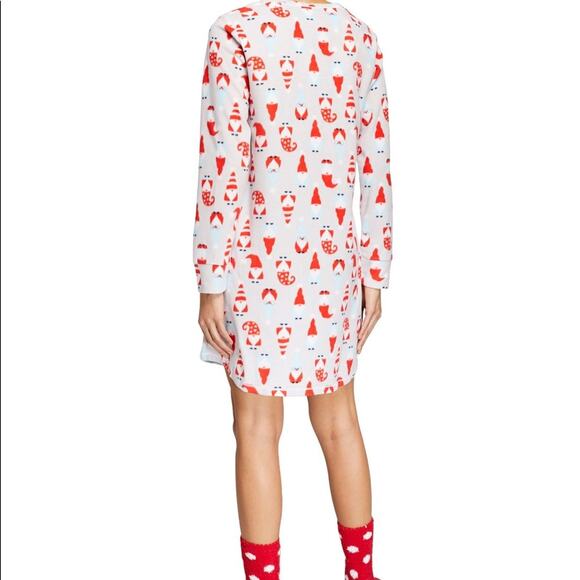 Beautiful Saint Eve Sleep Shirt w/Matching Socks - Picture 7 of 8